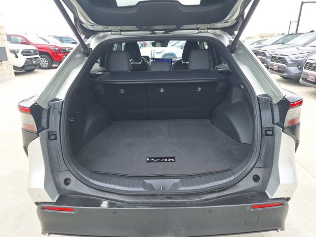 Used 2023 Toyota bZ4X Limited image 17