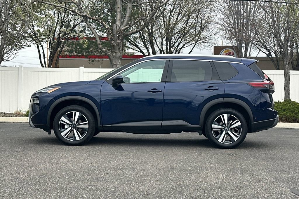 Used 2026 Nissan Rogue SL AWD/4WD image 7