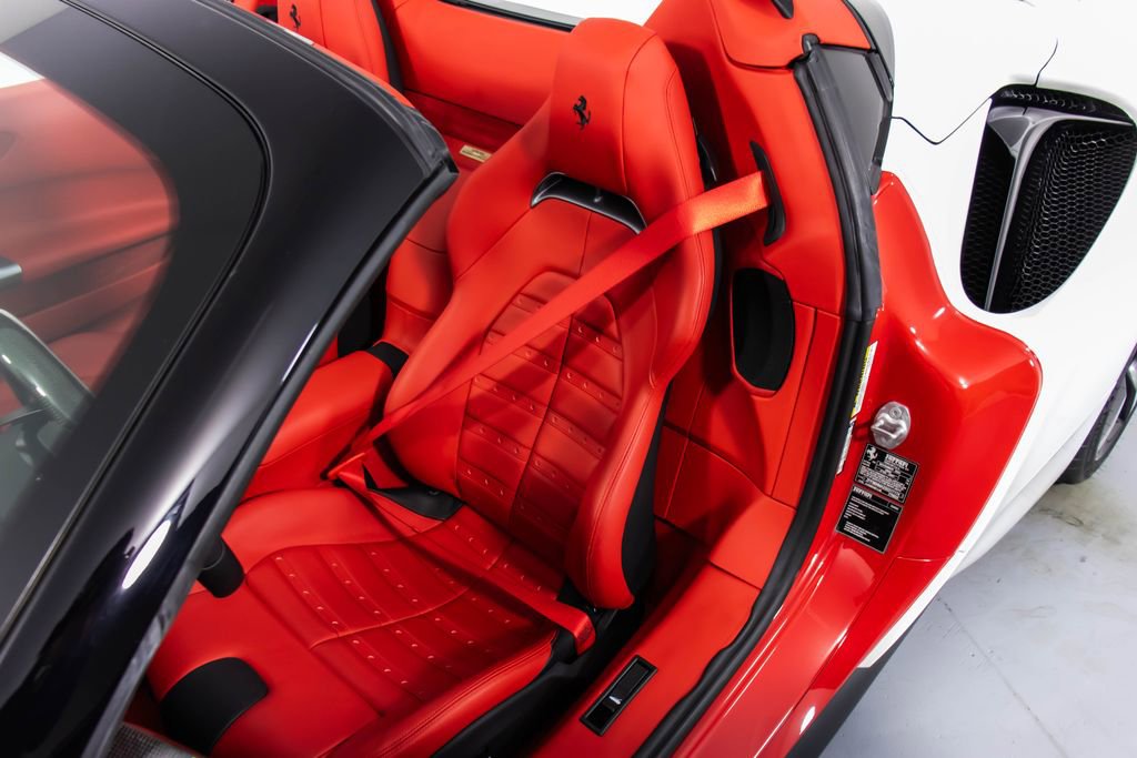 Certified 2025 Ferrari SF90 Spider AWD/4WD image 6