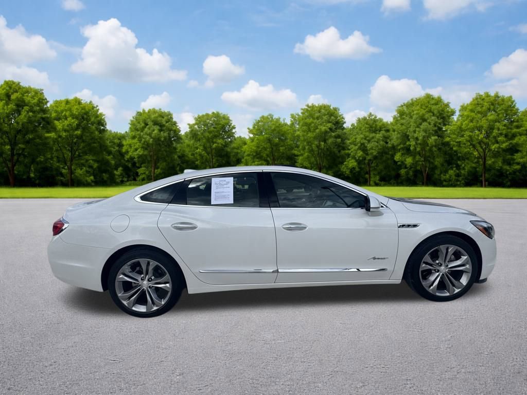 Used 2019 Buick LaCrosse Avenir image 11