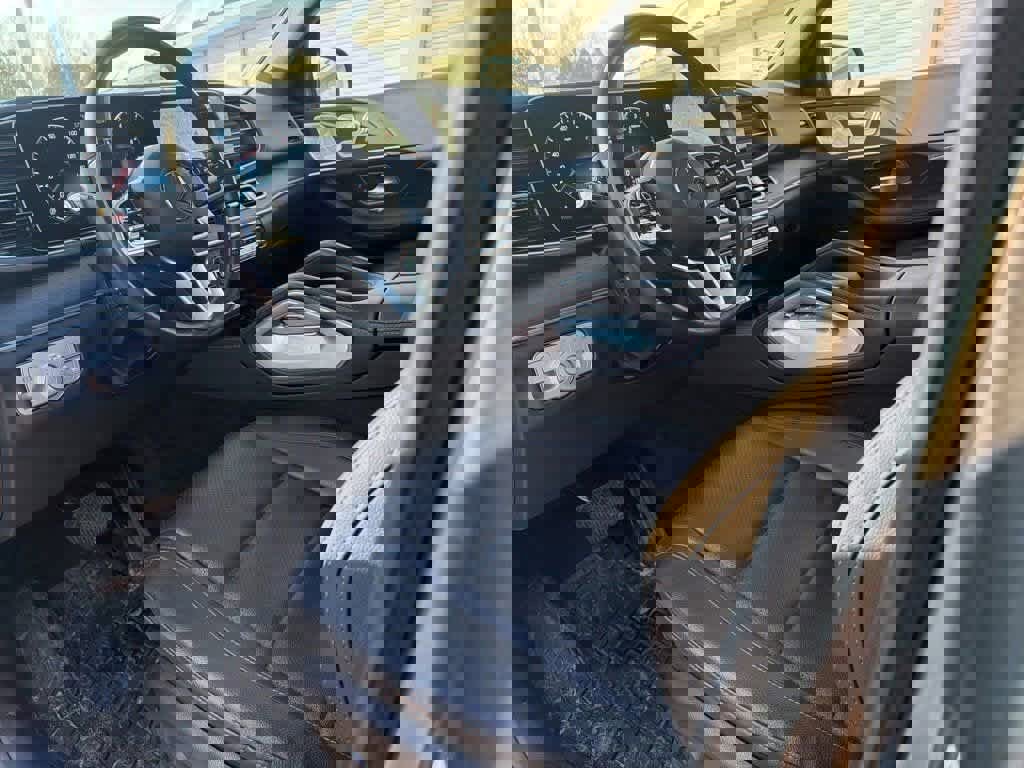 Used 2022 Mercedes-Benz GLE 350 4MATIC image 9