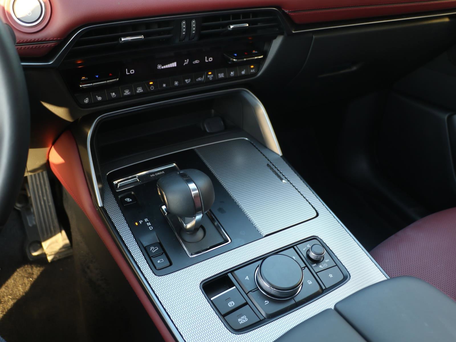 Certified 2025 MAZDA CX-70 Plug-In Hybrid w/ Premium Plus image 14