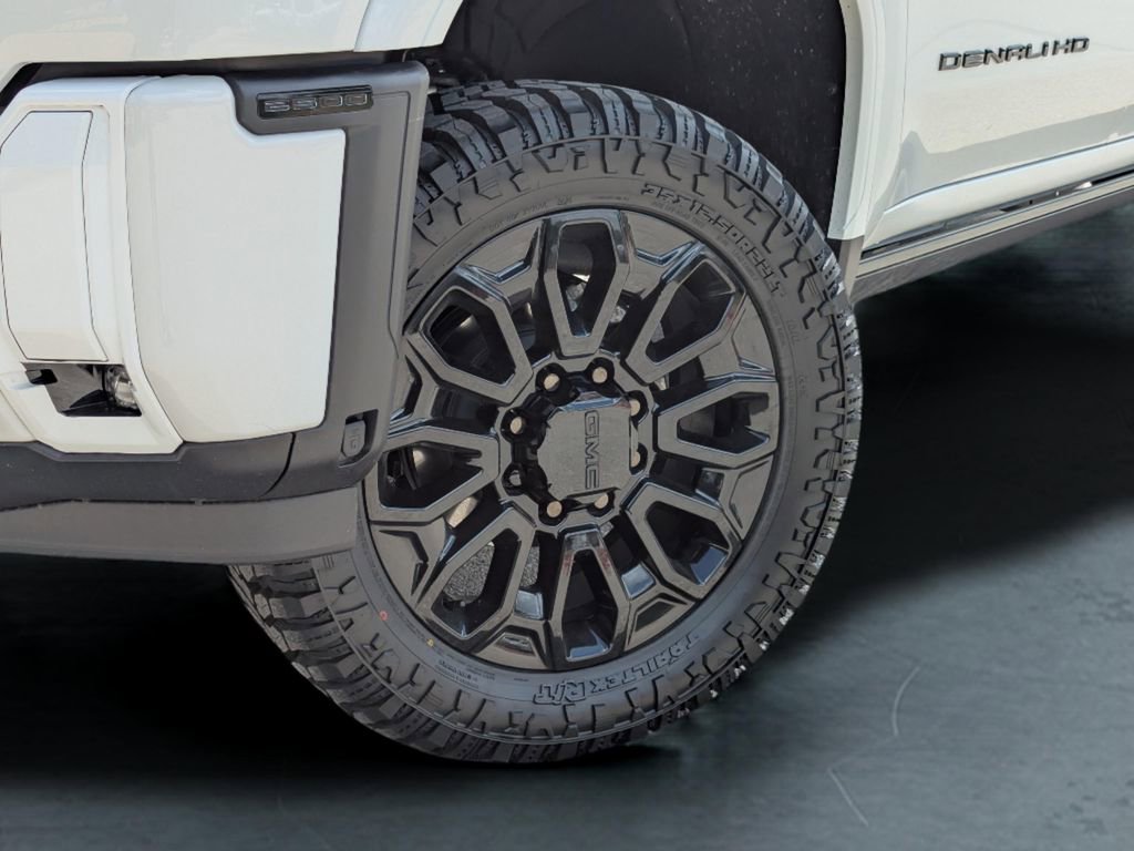 New 2025 GMC Sierra 2500 Denali w/ Denali Reserve Package image 2