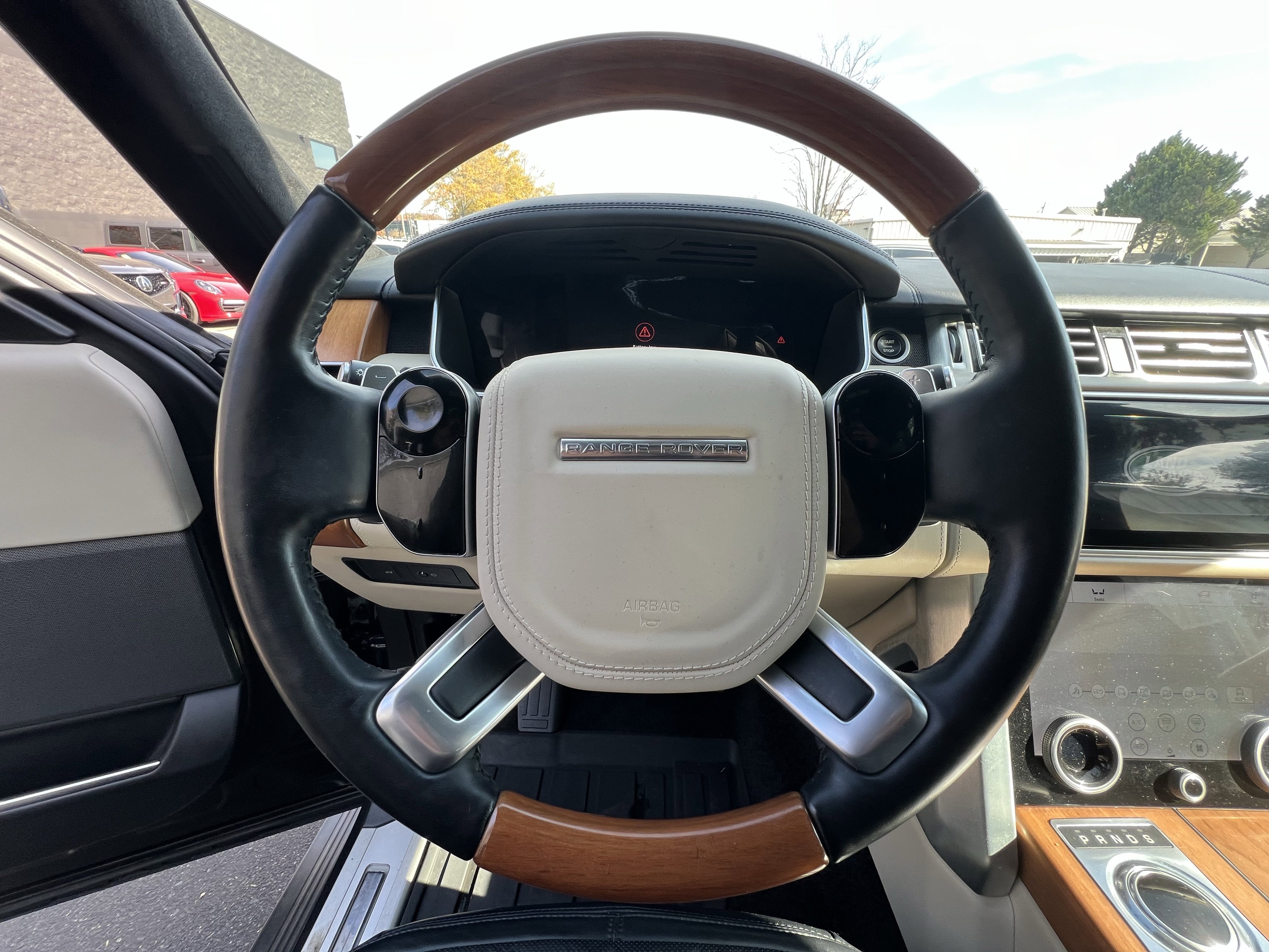 Used 2021 Land Rover Range Rover Long Wheelbase Autobiography image 16