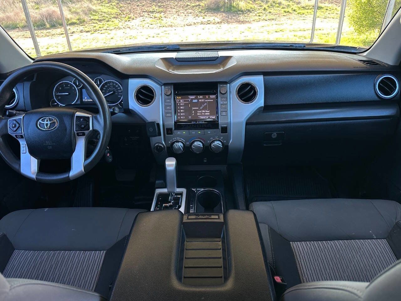 Used 2017 Toyota Tundra SR5 w/ SR5 Upgrade Package image 20