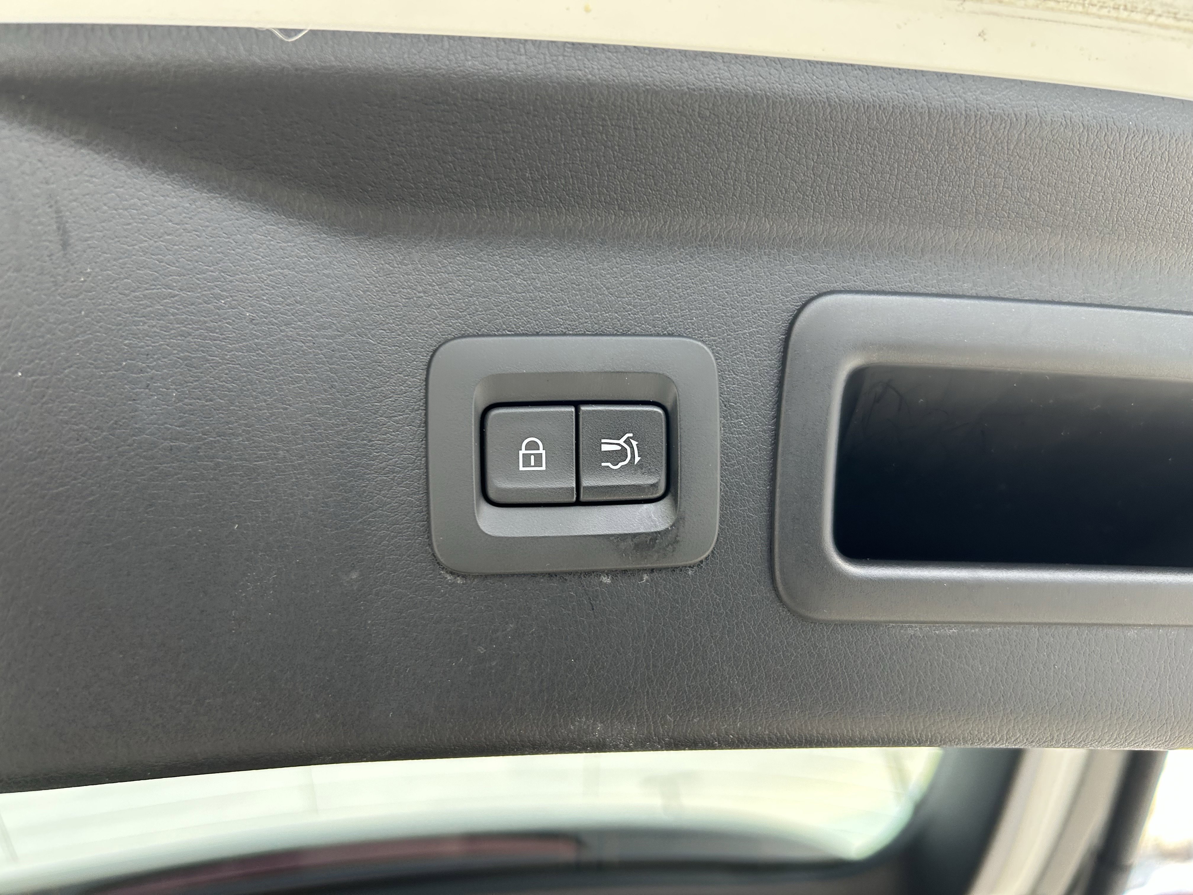 Certified 2025 MAZDA CX-90 3.3 Turbo w/ Preferred Package image 30