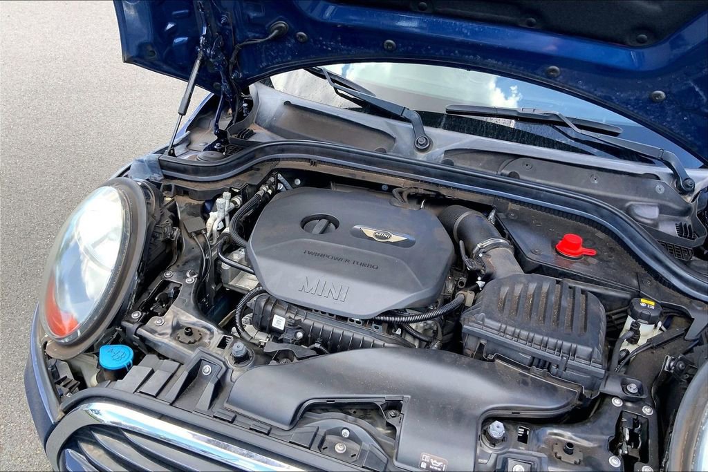Used 2018 MINI Cooper 4-Door Hardtop image 30
