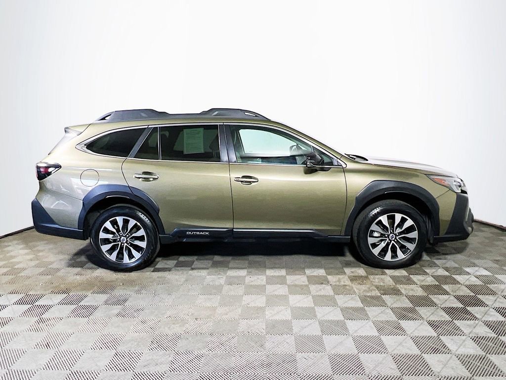 Used 2023 Subaru Outback Limited XT AWD/4WD image 8