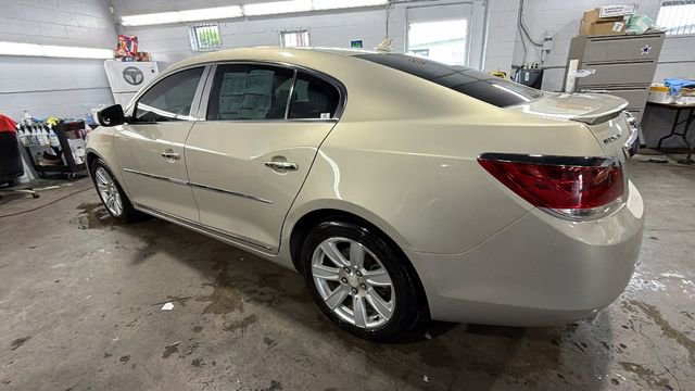 Used 2011 Buick LaCrosse CXL w/ Driver Confidence Package image 3
