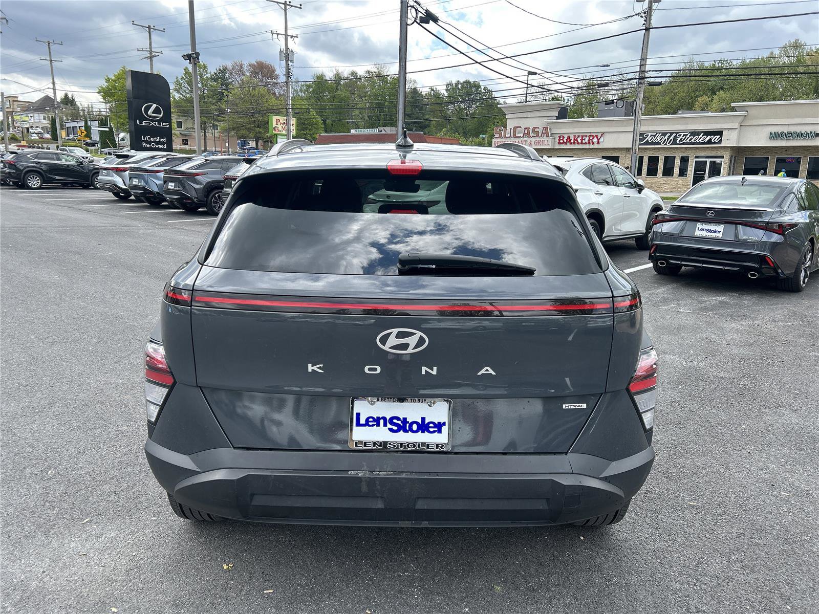 Used 2024 Hyundai Kona SEL AWD/4WD image 4
