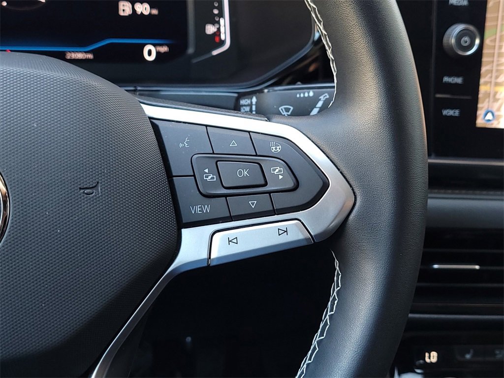 Used 2022 Volkswagen Taos SEL image 21