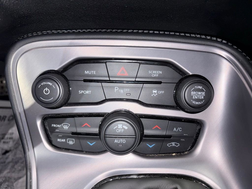 Used 2023 Dodge Challenger R/T w/ Blacktop Package image 29