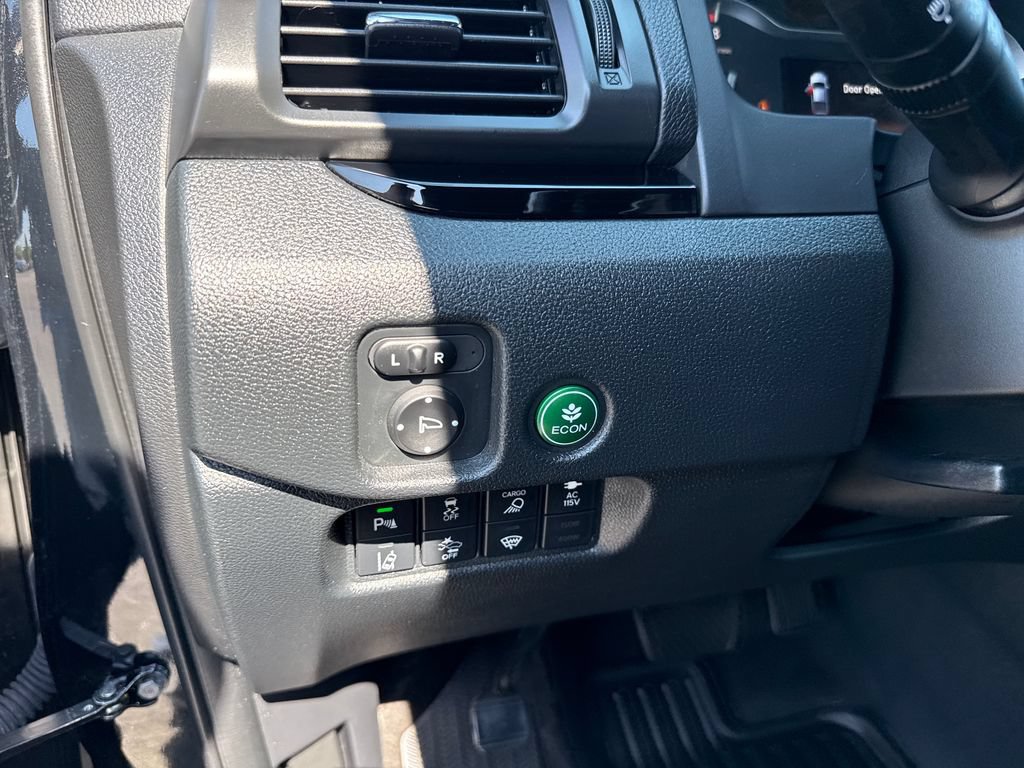 Certified 2023 Honda Ridgeline Black Edition image 16