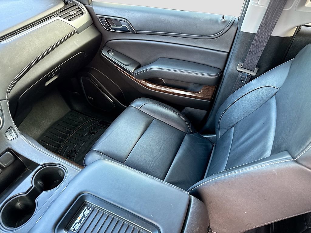 Used 2017 Chevrolet Suburban LT w/ LT Signature Package image 24