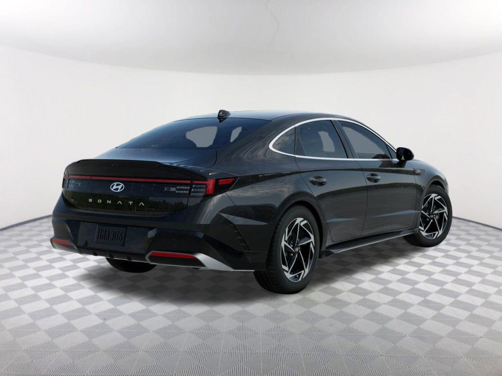New 2026 Hyundai Sonata SEL FWD image 4
