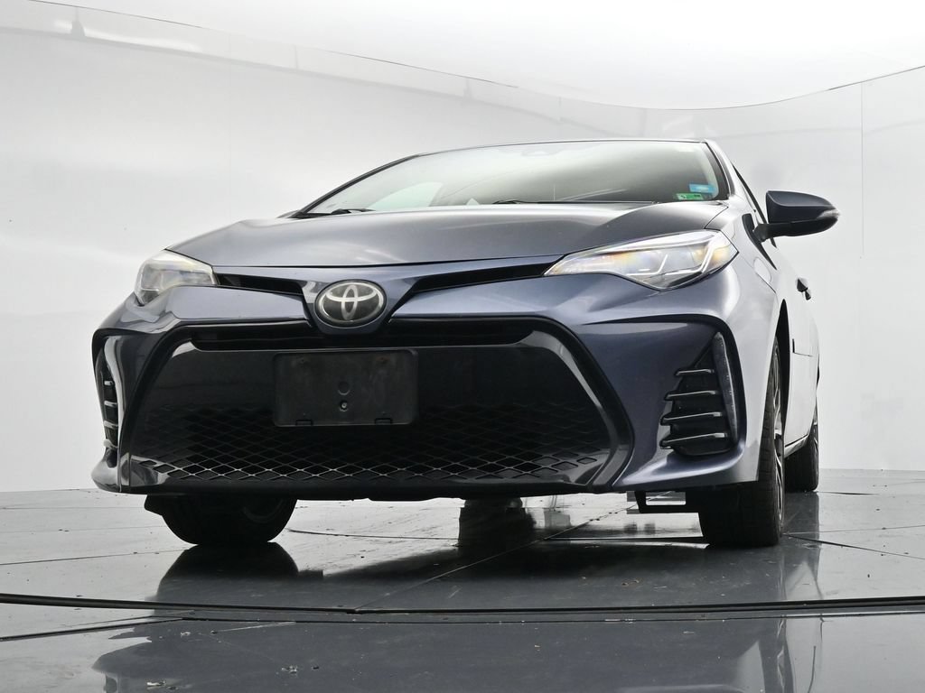 Used 2017 Toyota Corolla SE w/ Carpet Mat Package (TMS) FWD image 25