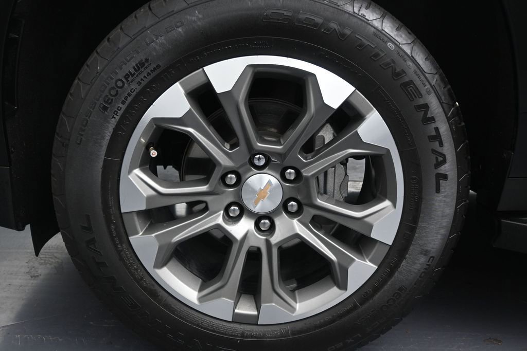 Used 2025 Chevrolet Suburban LT RWD image 10