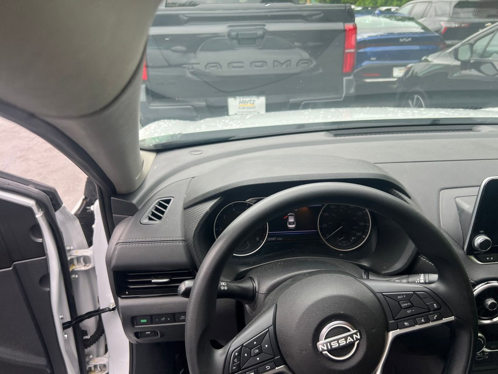 Used 2025 Nissan Sentra SV FWD image 29