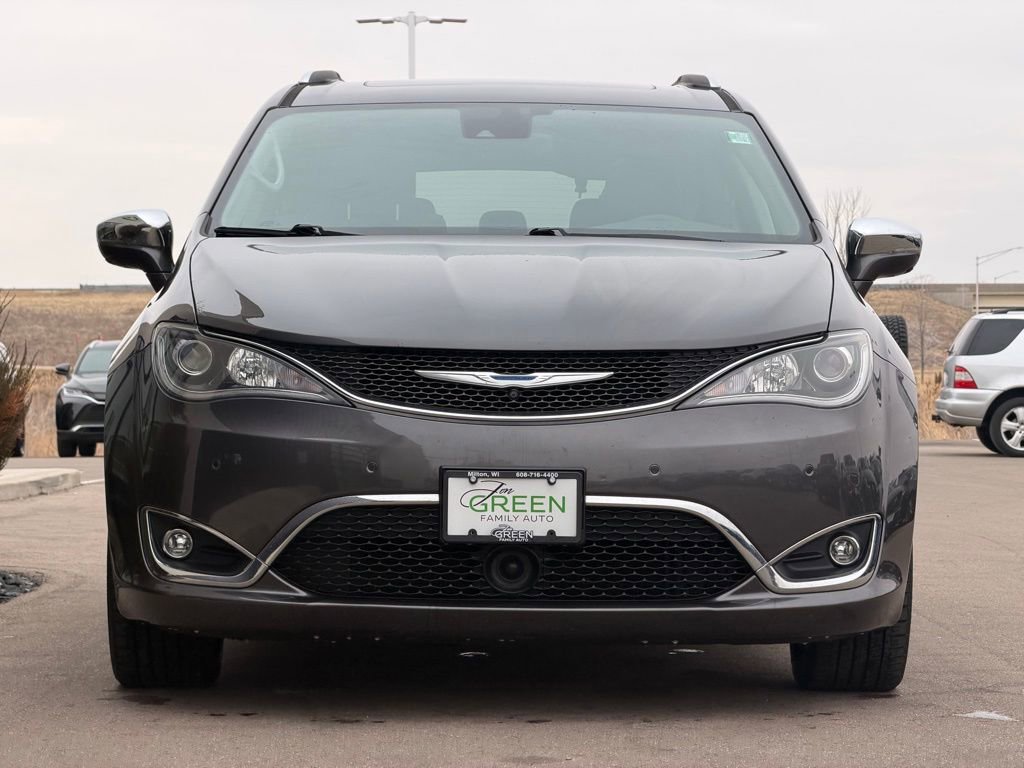 Used 2018 Chrysler Pacifica Limited w/ Tire & Wheel Group image 6