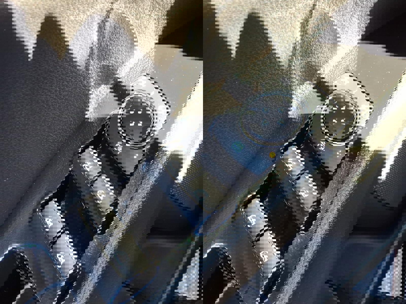 Used 2013 Ford Fusion Energi SE image 16