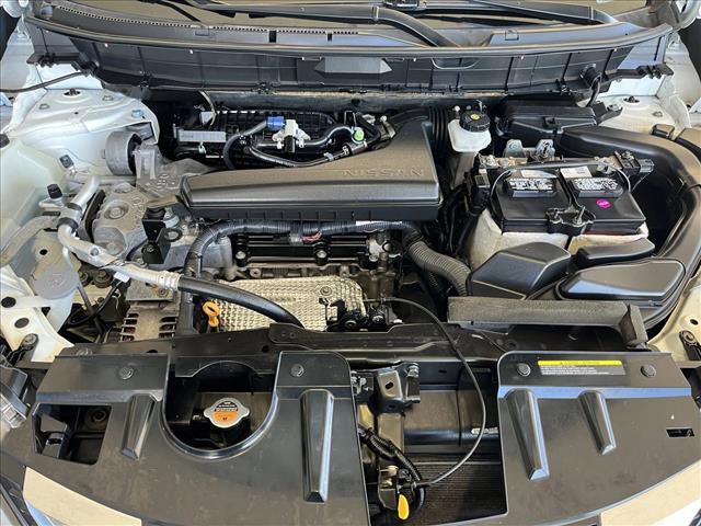 Used 2017 Nissan Rogue SV w/ SV Premium Package image 21