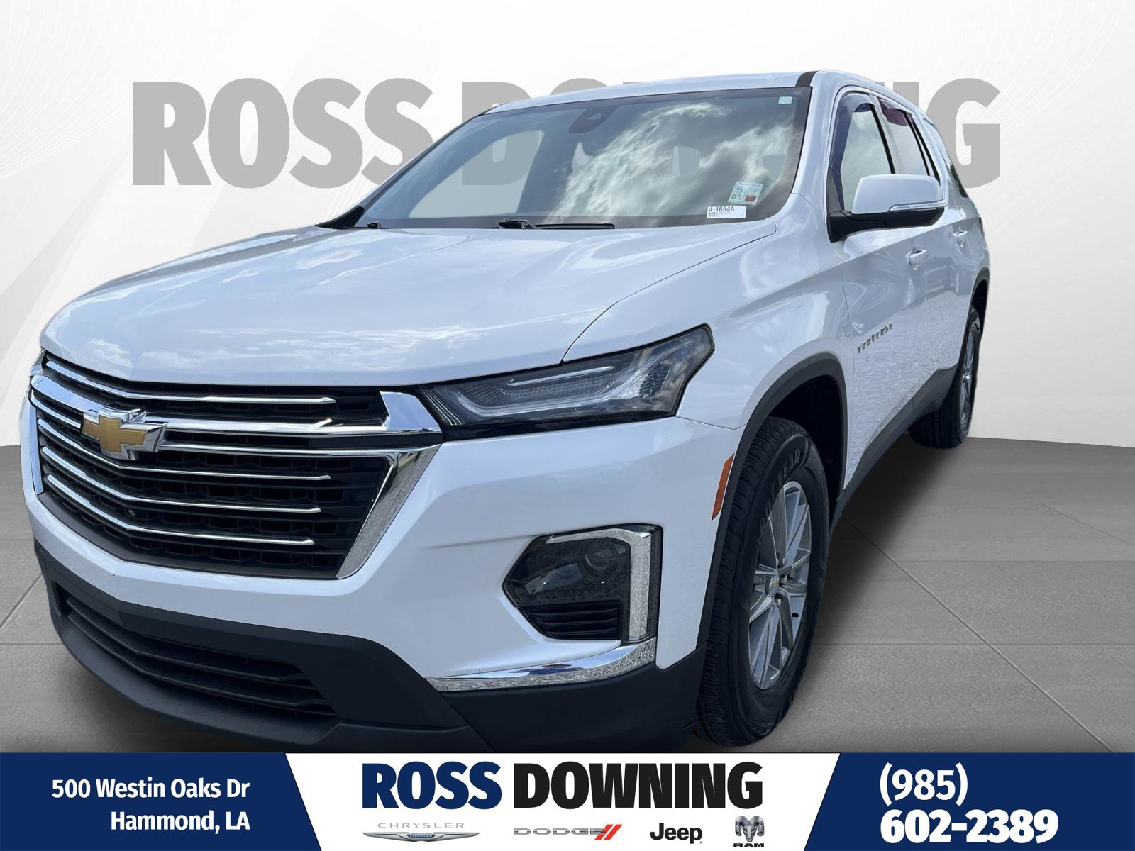 Used 2023 Chevrolet Traverse LT