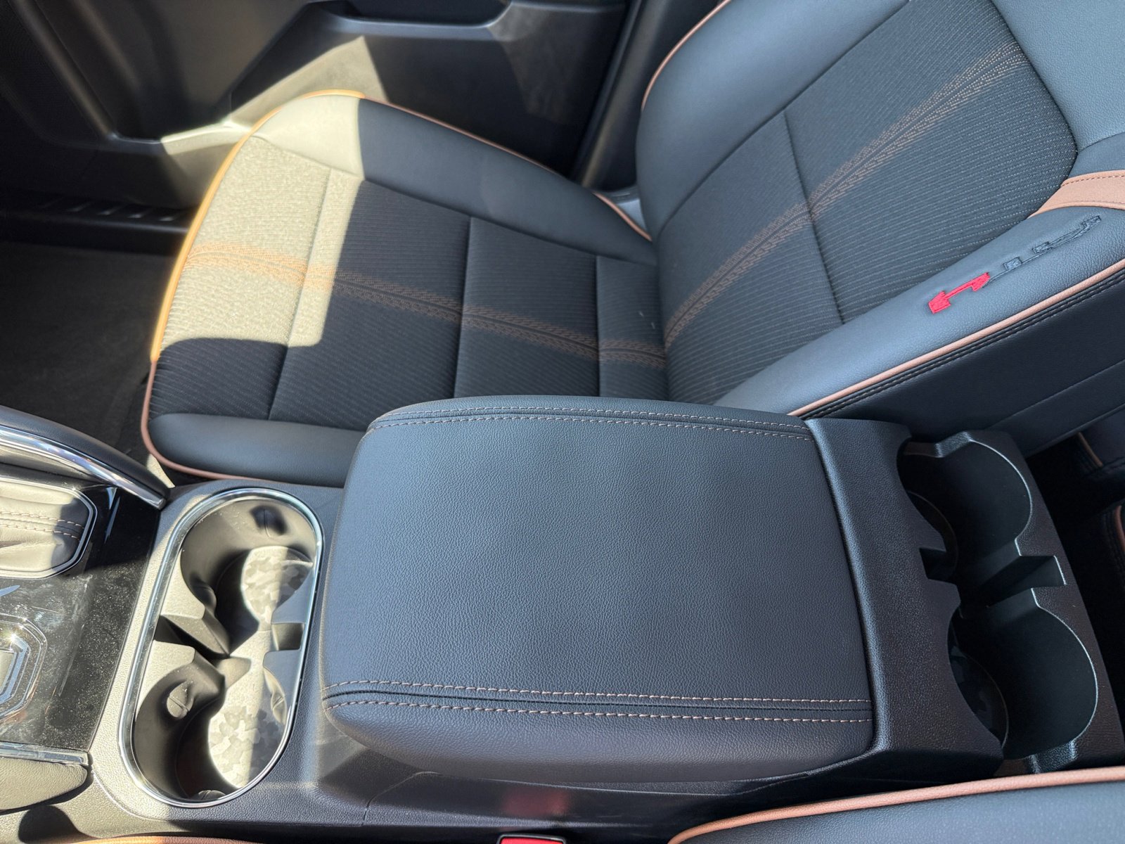 New 2025 GMC Canyon AT4 w/ Nightfall Edition image 14