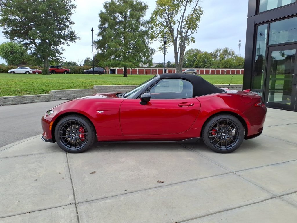 New 2026 MAZDA MX-5 Miata Club w/ Brembo/BBS/Recaro Package RWD image 4