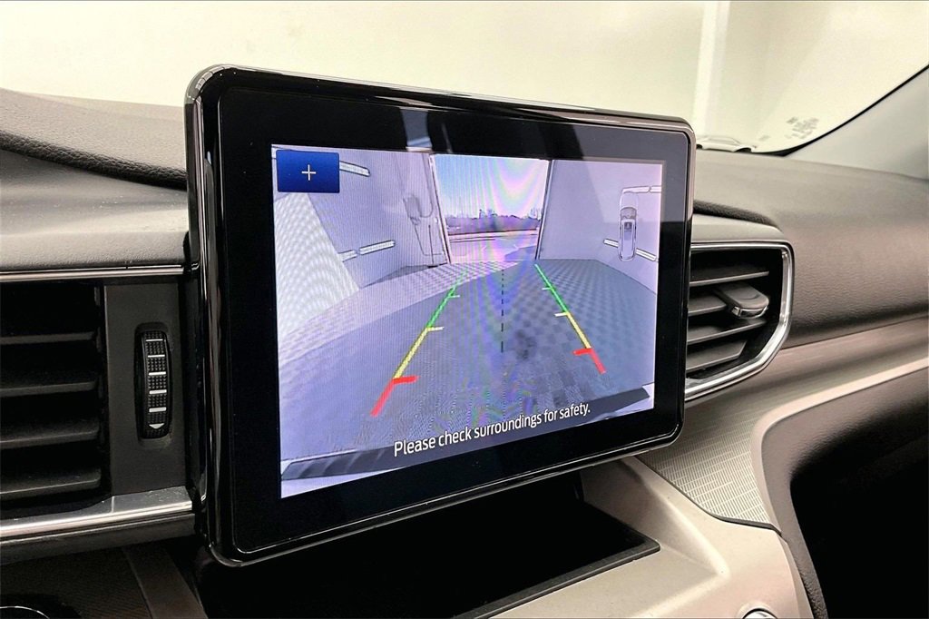 Used 2023 Ford Explorer XLT w/ Equipment Group 202A image 21