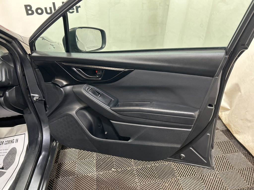 Used 2018 Subaru Impreza 2.0i AWD/4WD image 11
