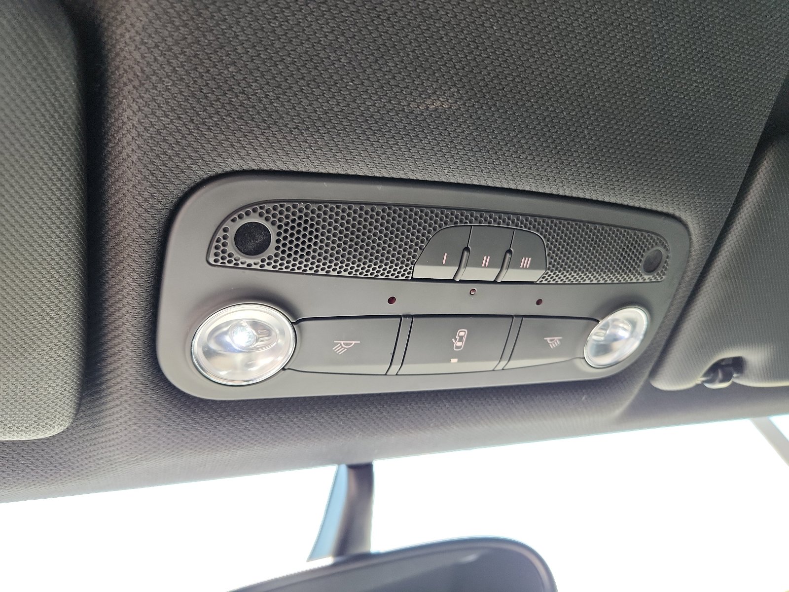 Used 2015 Audi TT 2.0T w/ S Line Plus Carbon Package image 18