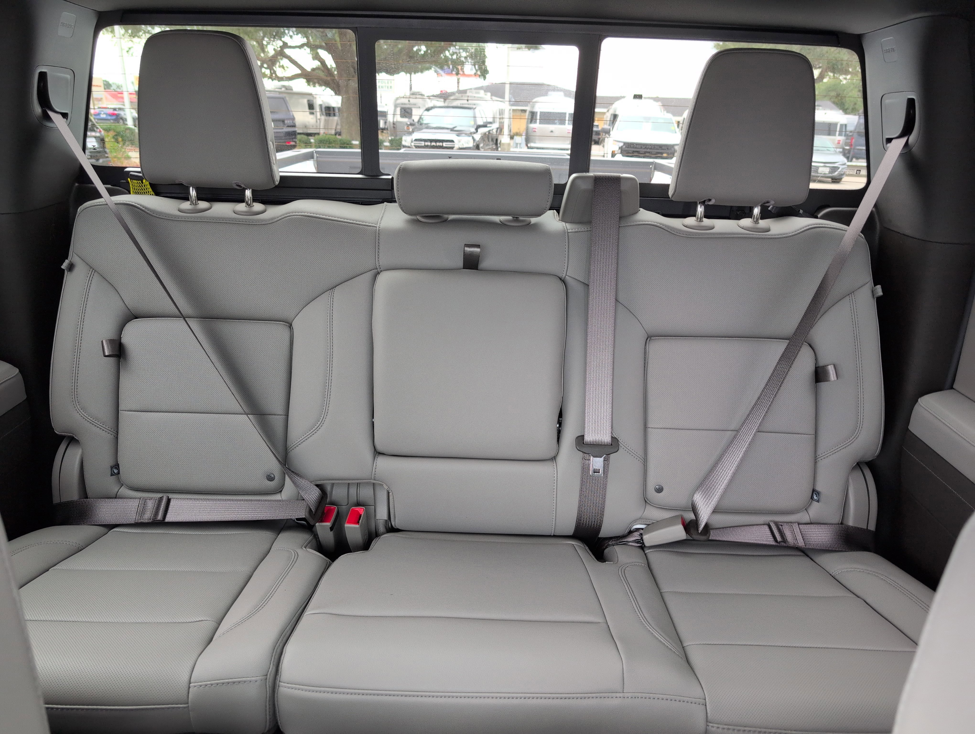 New 2026 Chevrolet Silverado 1500 LTZ w/ LTZ Premium Package AWD/4WD image 27