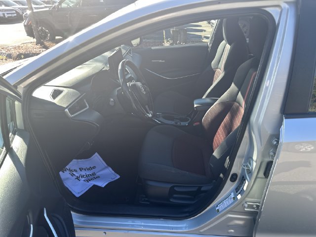 Used 2023 Toyota Corolla SE FWD image 9