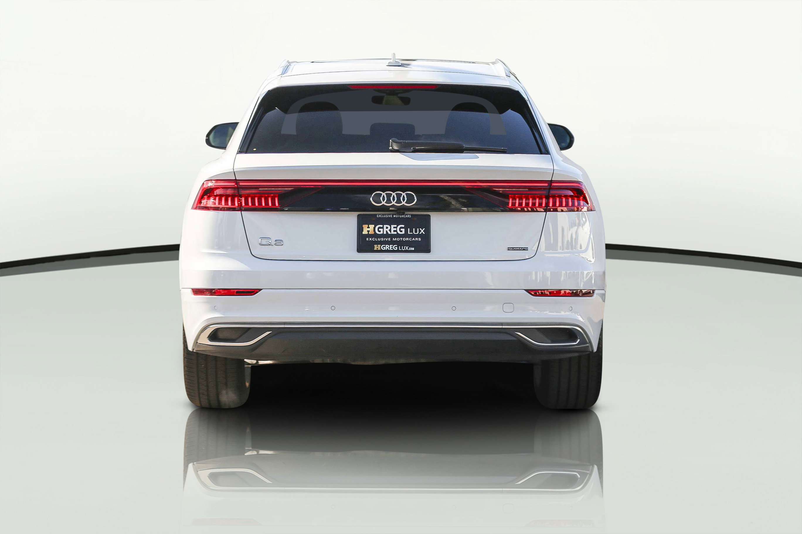 Used 2023 Audi Q8 Premium image 7