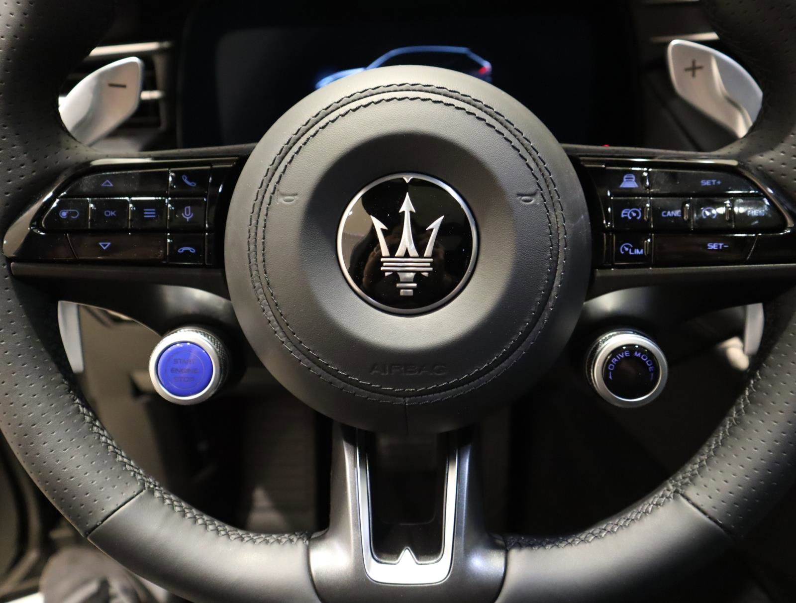 New 2025 Maserati Grecale Modena image 28