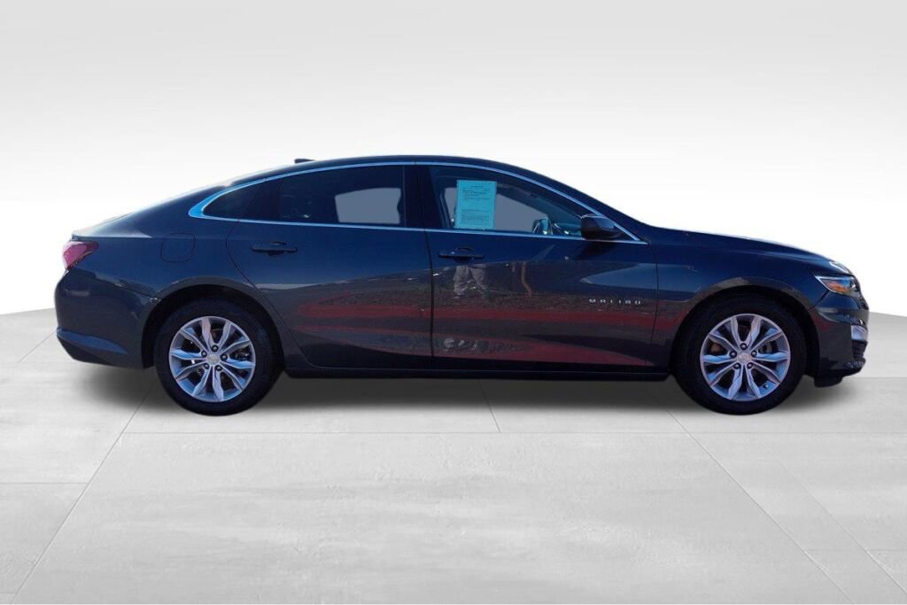 Used 2019 Chevrolet Malibu LT video 2