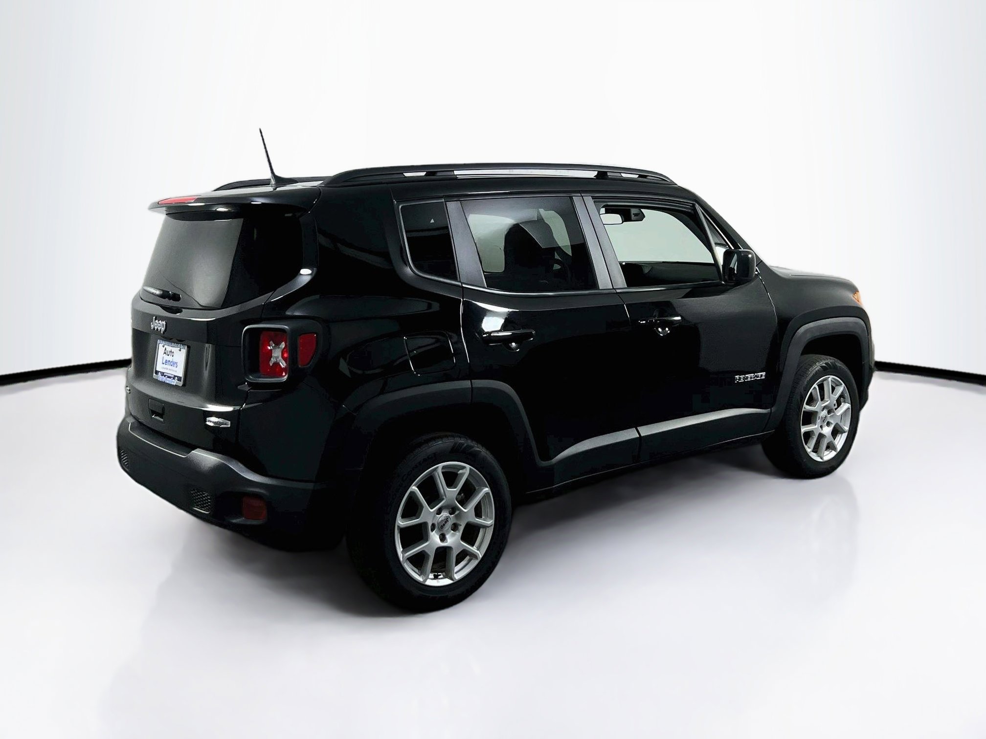 Used 2022 Jeep Renegade Latitude AWD/4WD image 5