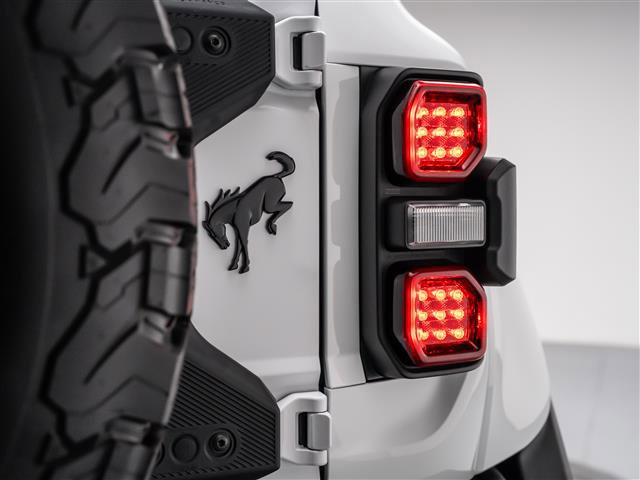 Certified 2025 Ford Bronco Raptor w/ Interior Carbon Fiber Pack image 39