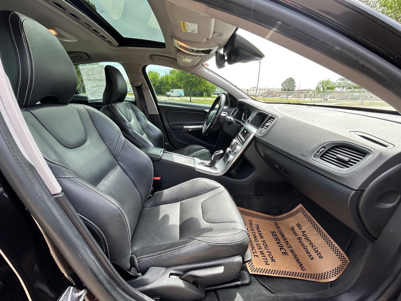 Used 2018 Volvo S60 T5 Dynamic w/ Vision Package image 15