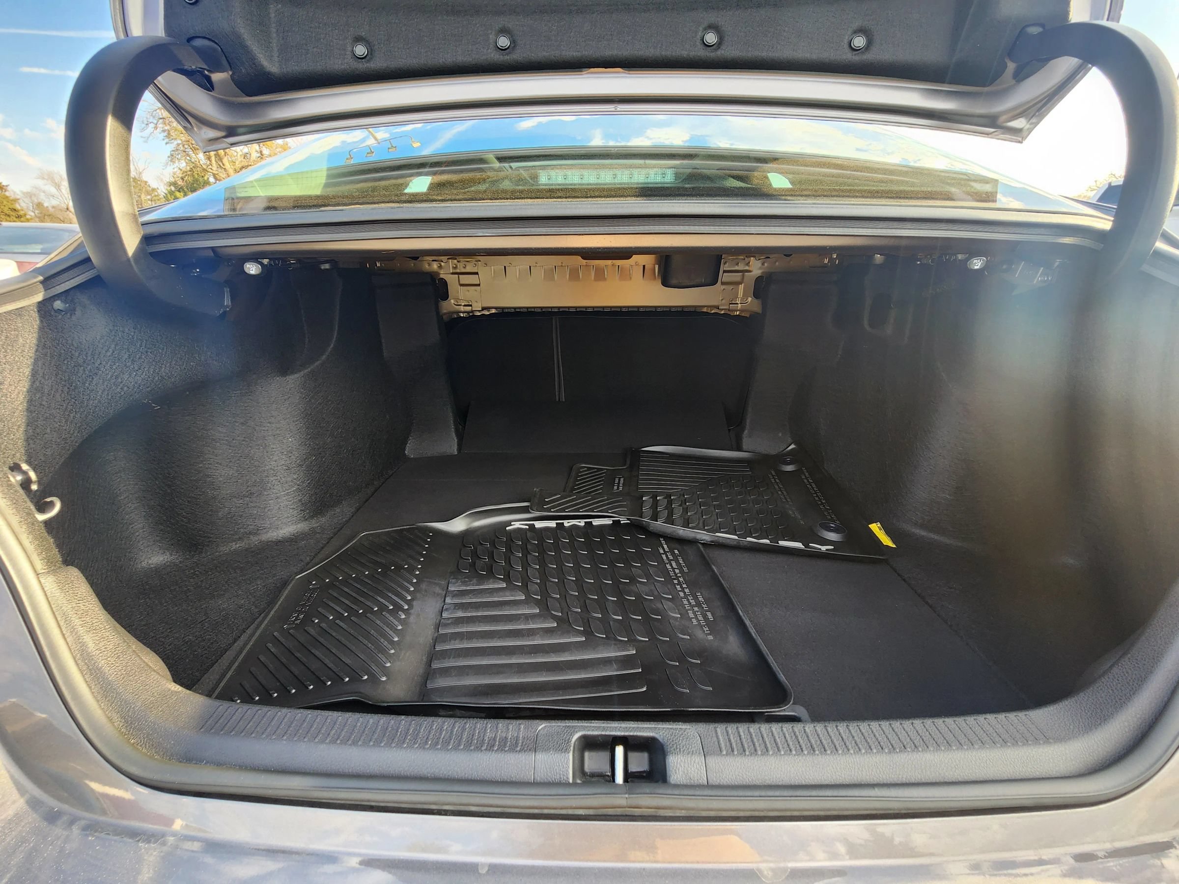 Used 2018 Toyota Camry XLE FWD image 20