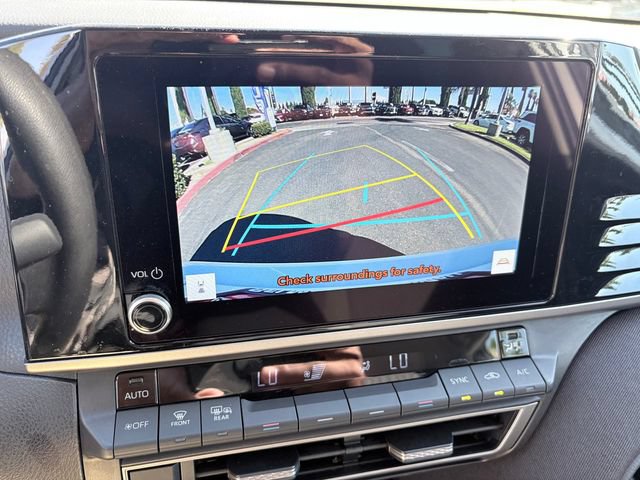 Used 2025 Toyota Camry LE AWD/4WD image 16