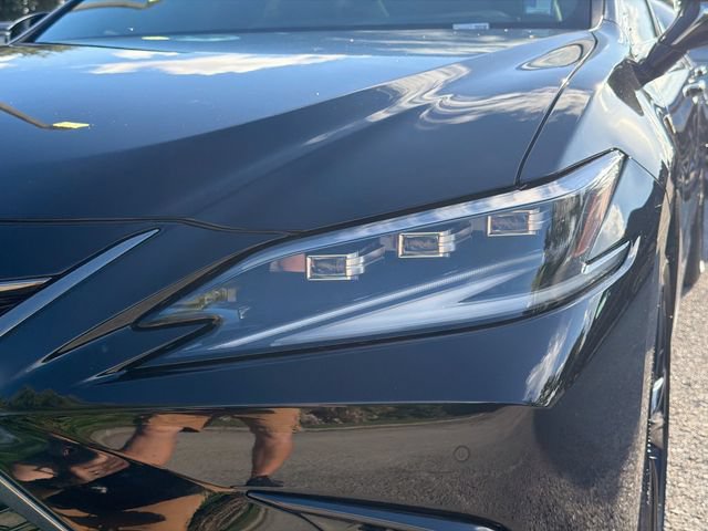 Used 2024 Lexus ES 300h F Sport w/ Accessory Package (Z2) FWD image 9