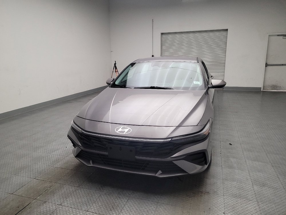 Used 2024 Hyundai Elantra Blue FWD image 15