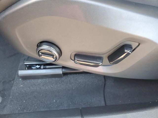New 2026 Volvo XC60 B5 Plus w/ Protection Package Premier image 14