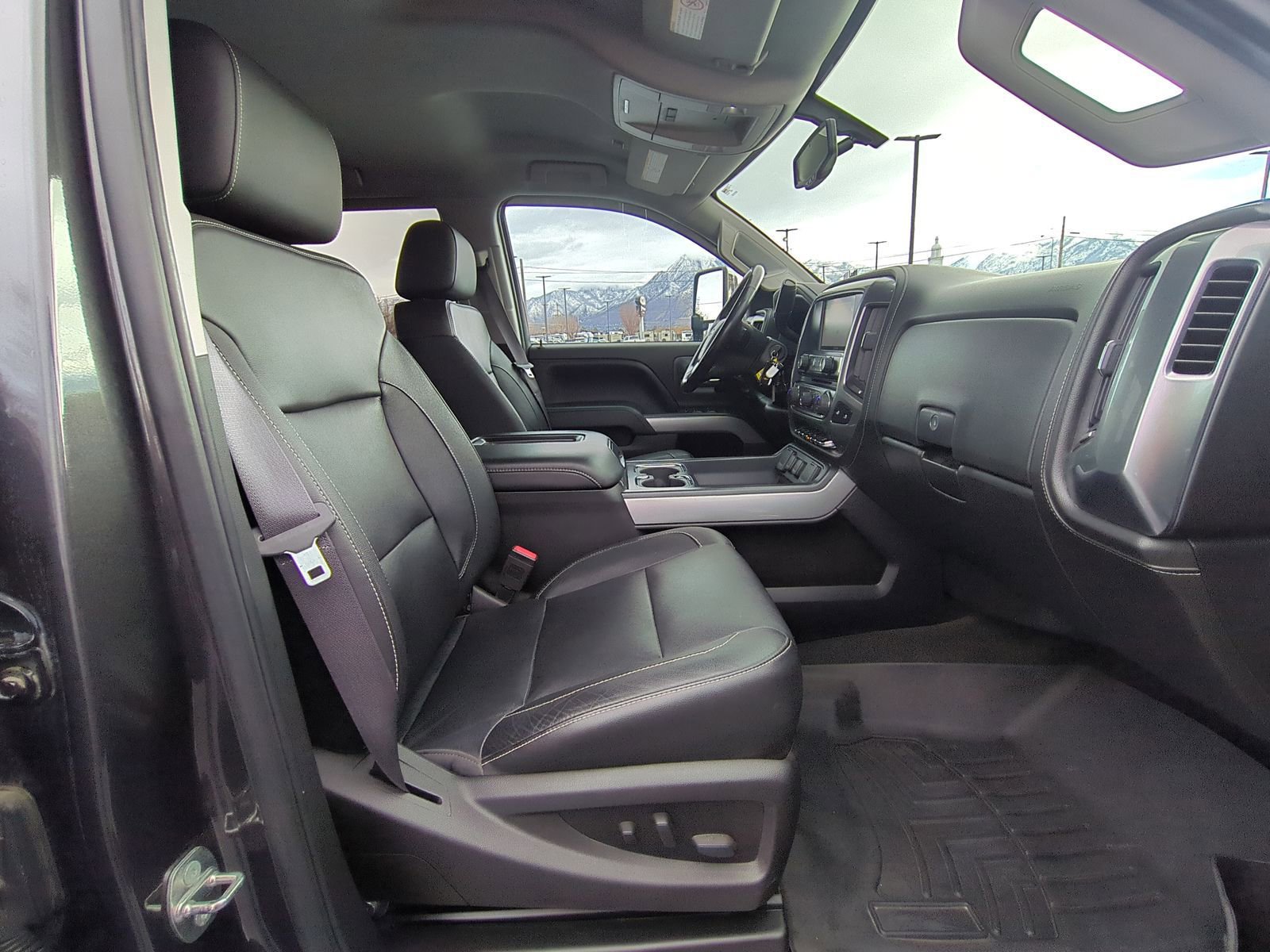 Used 2016 Chevrolet Silverado 3500 LTZ w/ Duramax Plus Package image 28