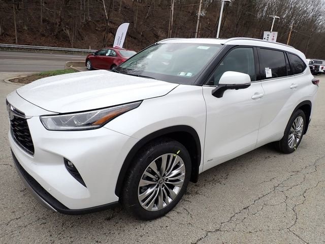 New 2026 Toyota Highlander Platinum image 8