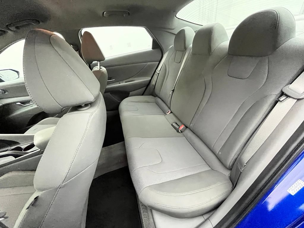 Used 2023 Hyundai Elantra SE FWD image 38