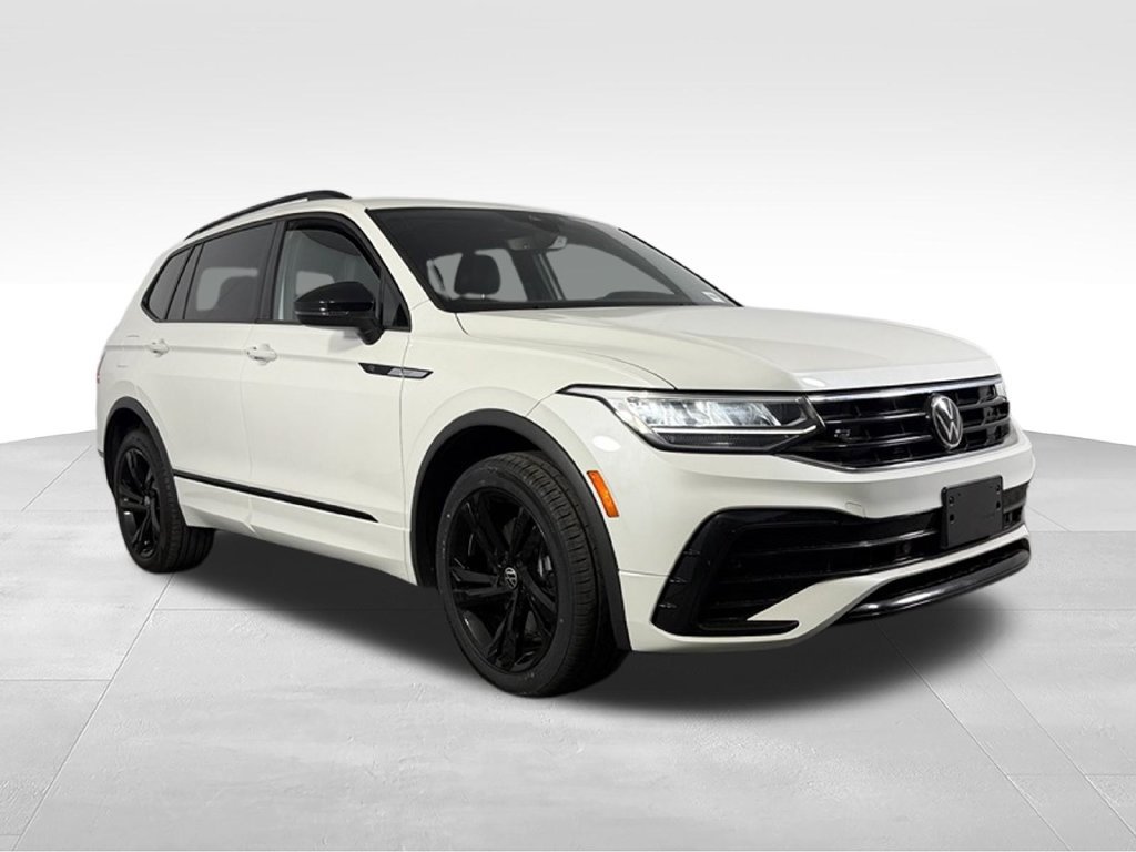 Used 2023 Volkswagen Tiguan SE R-Line AWD/4WD image 5