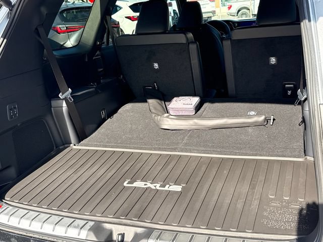 New 2026 Lexus TX 500h AWD image 26