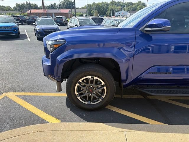 Certified 2024 Toyota Tacoma TRD Sport w/ TRD Sport Upgrade Package AWD/4WD image 10